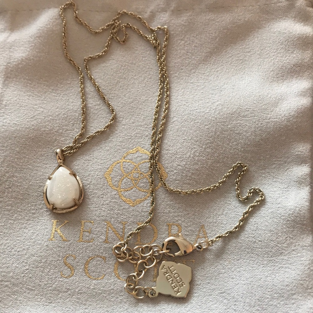 Kendra Scott Kiri with white drusy